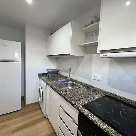 Adriatico Hospitalet Apartment *