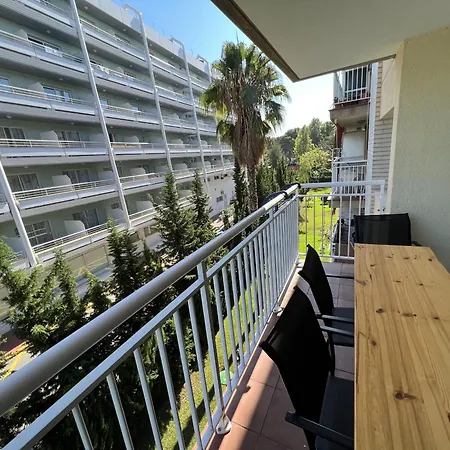 Adriatico Hospitalet Apartment *